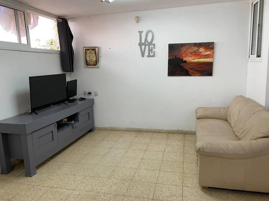 Sima Place Apartment Petach Tikva ภายนอก รูปภาพ